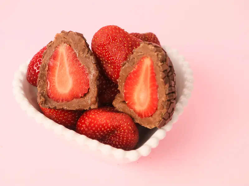 Brigadeiros gourmet e docinhos para festa da Tatyê